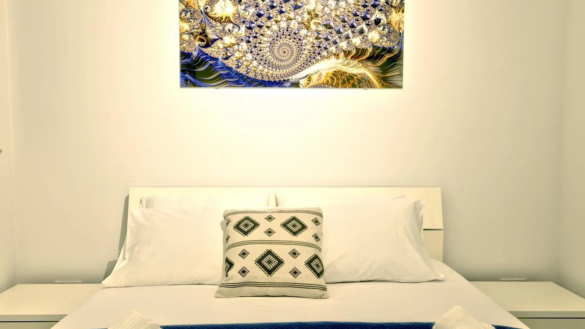 Rb3 - Centrally Located Luxurious Apartment Sliema 0*,