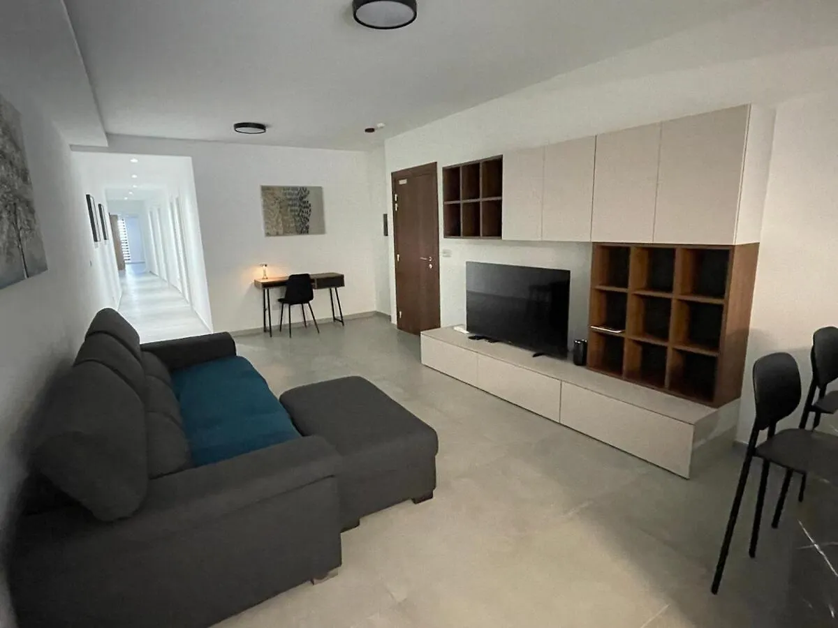 Rb3 - Centrally Located Luxurious Apartment Sliema Malta