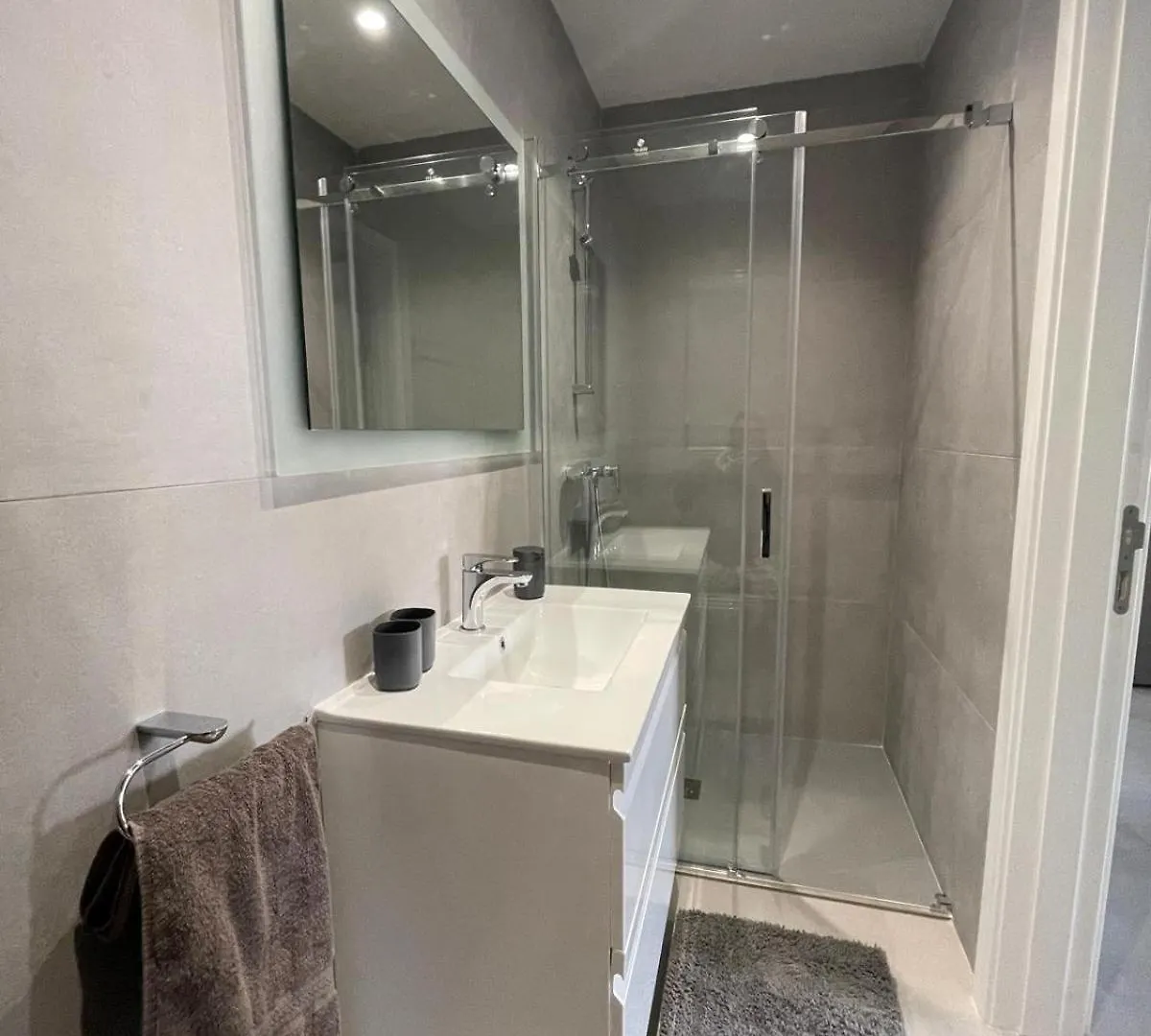 Rb3 - Centrally Located Luxurious Apartment Sliema