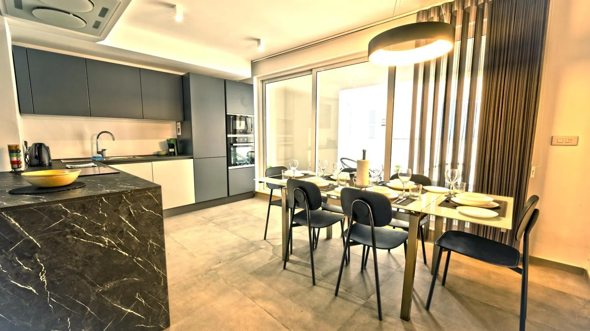 Rb3 - Centrally Located Luxurious Apartment Sliema Malta