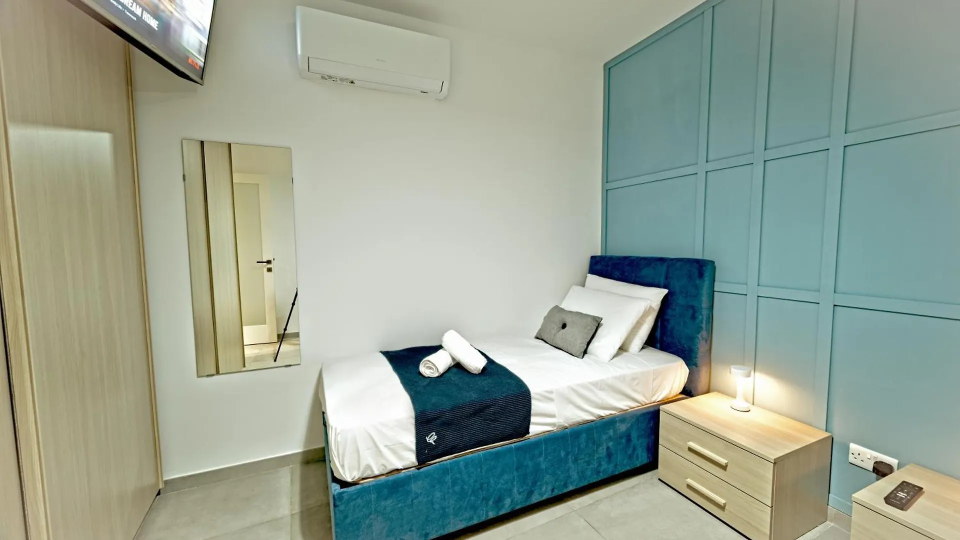 Rb3 - Centrally Located Luxurious Apartment Sliema Malta