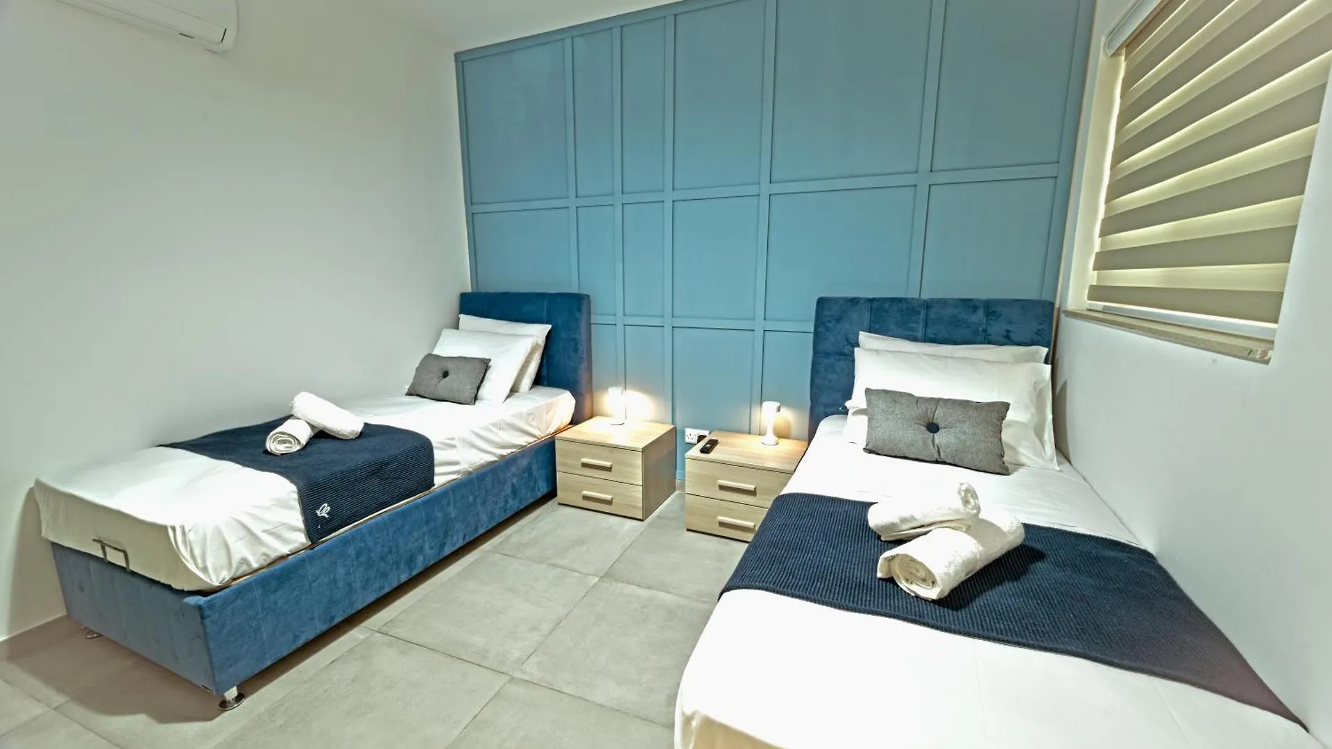 Rb3 - Centrally Located Luxurious Apartment Sliema 0*,  Malta