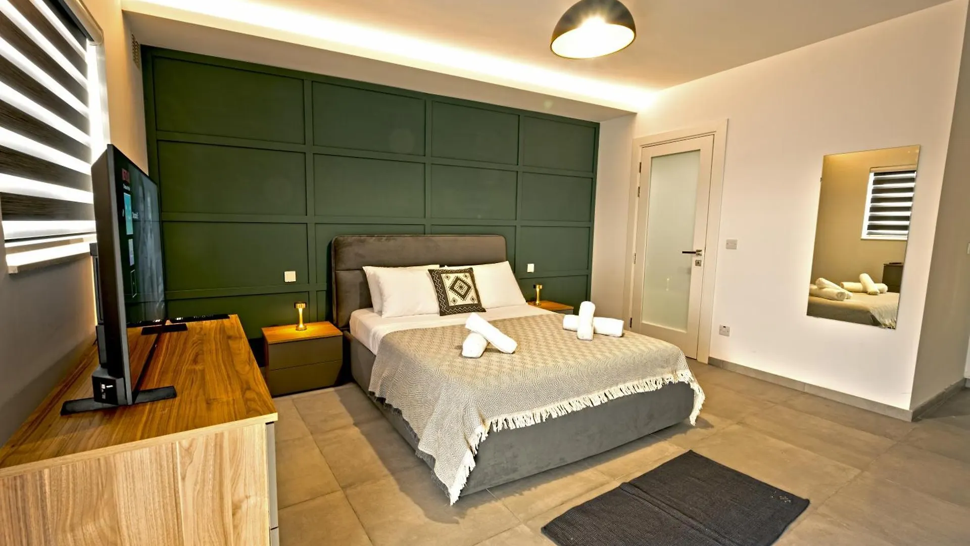 Rb3 - Centrally Located Luxurious Apartment Sliema 0*,
