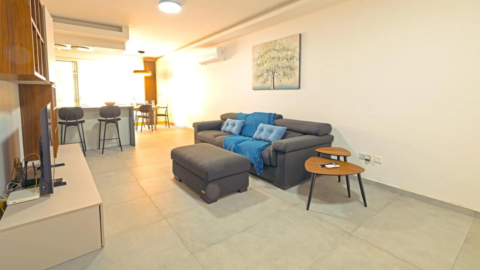 Rb3 - Centrally Located Luxurious Apartment Sliema